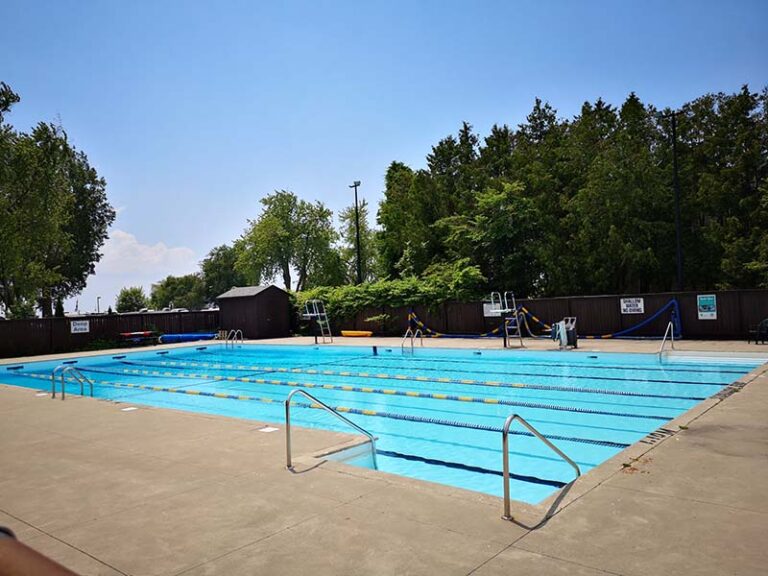 Cobourg Centennial Pool