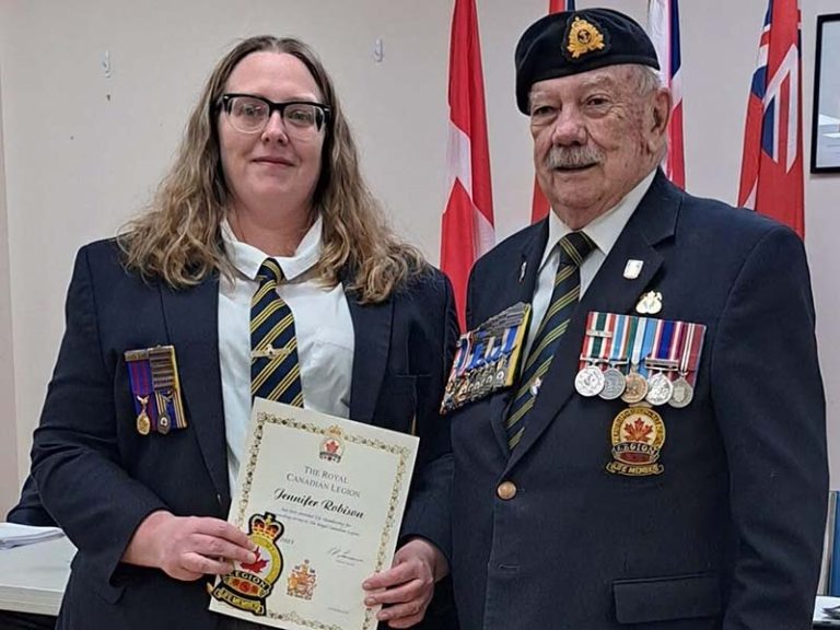 Jennifer-Robison-recieves-a-life-membersip-to-the-Legion.-Photo-courtesy-of-the-Cobourg-Legion-Branch-133 800x600