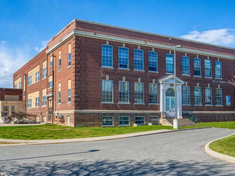 Port Hope apartment 64 Ward Street