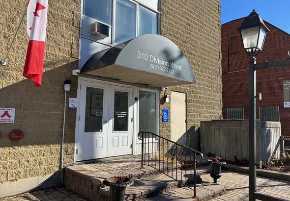 TRANSITION HOUSE 800X600